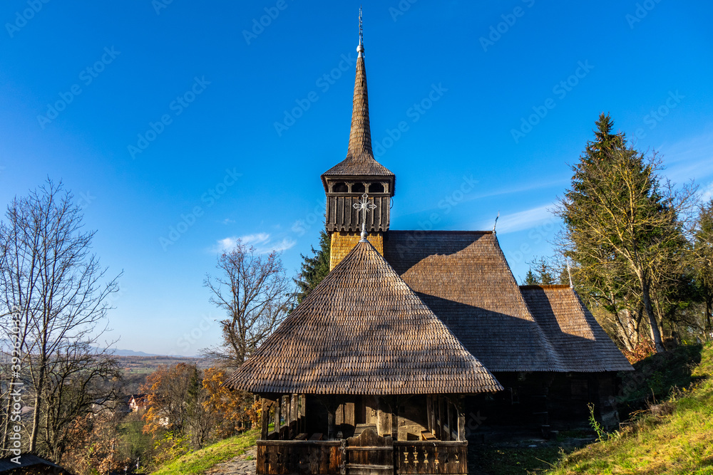 Φωτογραφία The wooden church from Calinesti - Caieni (Maramures/Transylvania/Romania)