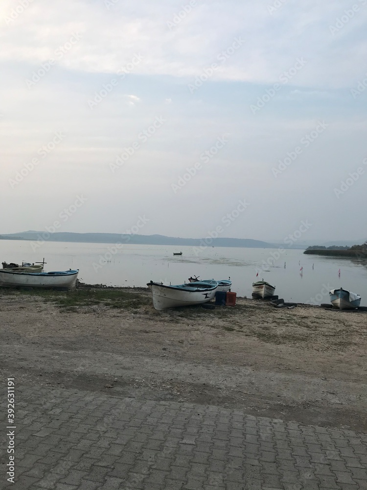 Obraz premium boats on the beach