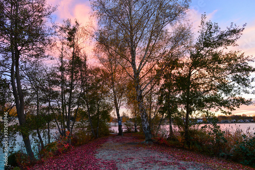 Sonnenuntergang am Kahler See in Kahl am Main