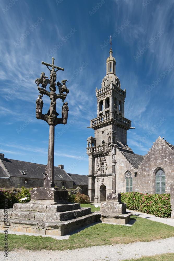 Kapelle SainteMarie du Ménez Hom mit Kalvarienberg in SainteMarie du Ménez Hom, Bretagne