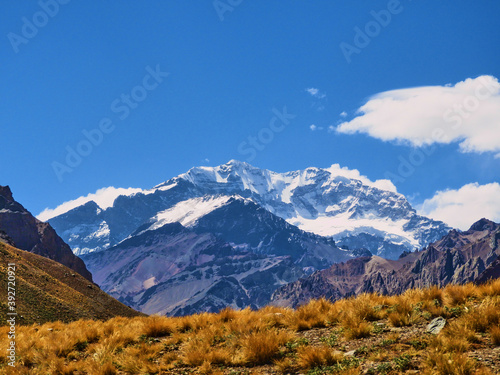 Parque nacional Aconcagua, montaña con pico nevados