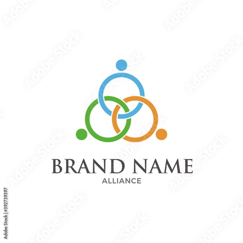 vector illustration of 3 circle link. multipurpose logo  