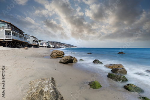 Oceanfront homes with motio...