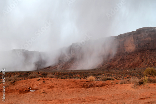 Obraz na płótnie Before a storm, Monument Valley, Utah w salonie
