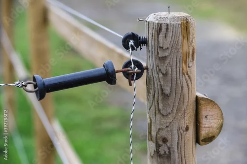 Fototapeta électricité energie ligne cable fil cloture