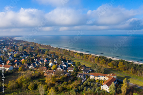 Aussicht über Zingst auf die Ostsee photo