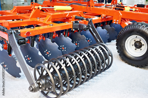 Fotografie Rollers on disc harrow for agricultural business