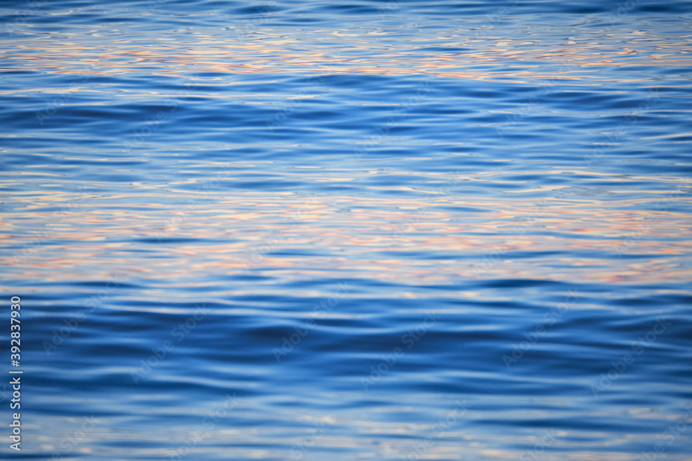 onde del mare al tramonto onde del mare al tramonto