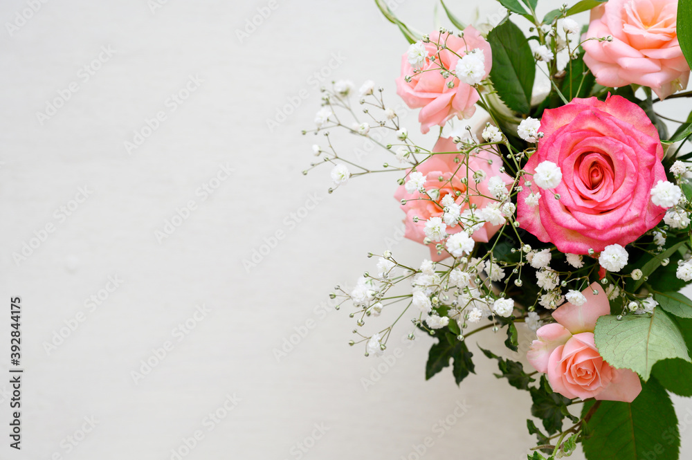 A stylish rose bouquet background white2