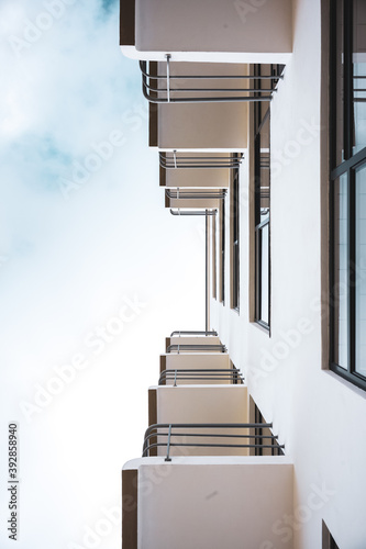 Bauhaus Dessau Schüler Gebäude Balkone