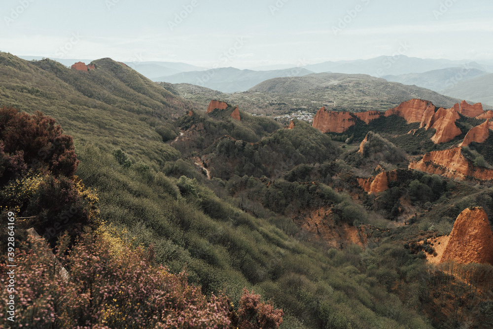 Naklejka premium view of the mountains
