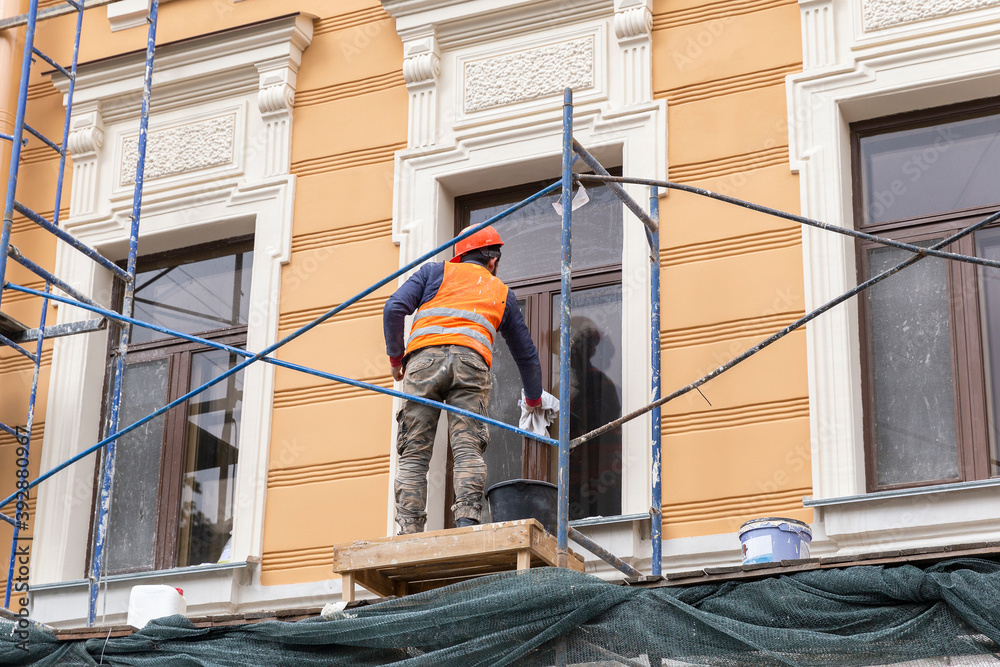 Overhaul. Repair of facades of residential buildings