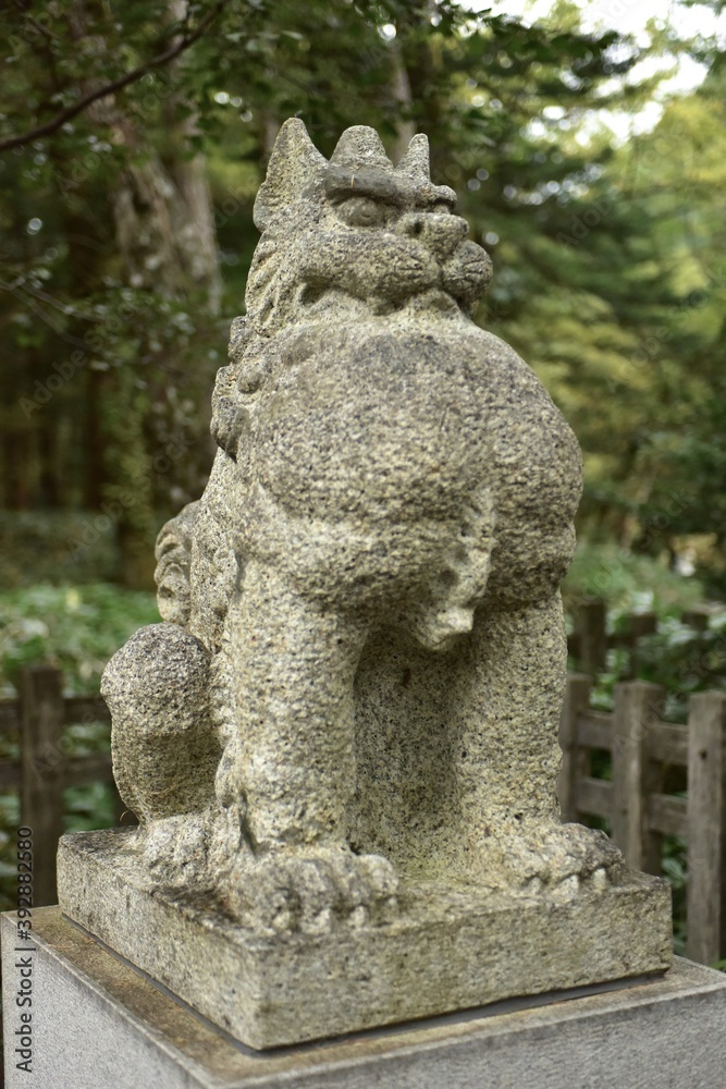 大自然の中の狛犬・穂高神社（奥社）