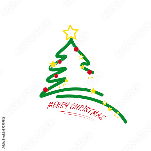 grüner tannenbaum mit doldenen sternen und roten weihnachtskugeln