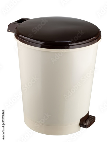beige trash can with lid and pedal
