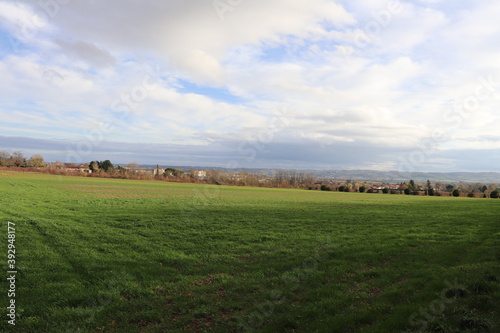 Vue sur la plaine de l'Ozon en automne, ville de Corbas, département du Rhône, France