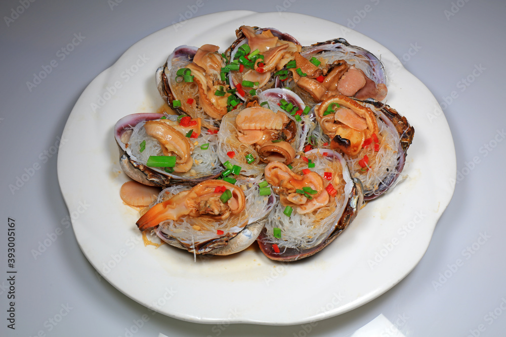 Chinese traditional dishes in restaurants Chinese traditional dishes in restaurants