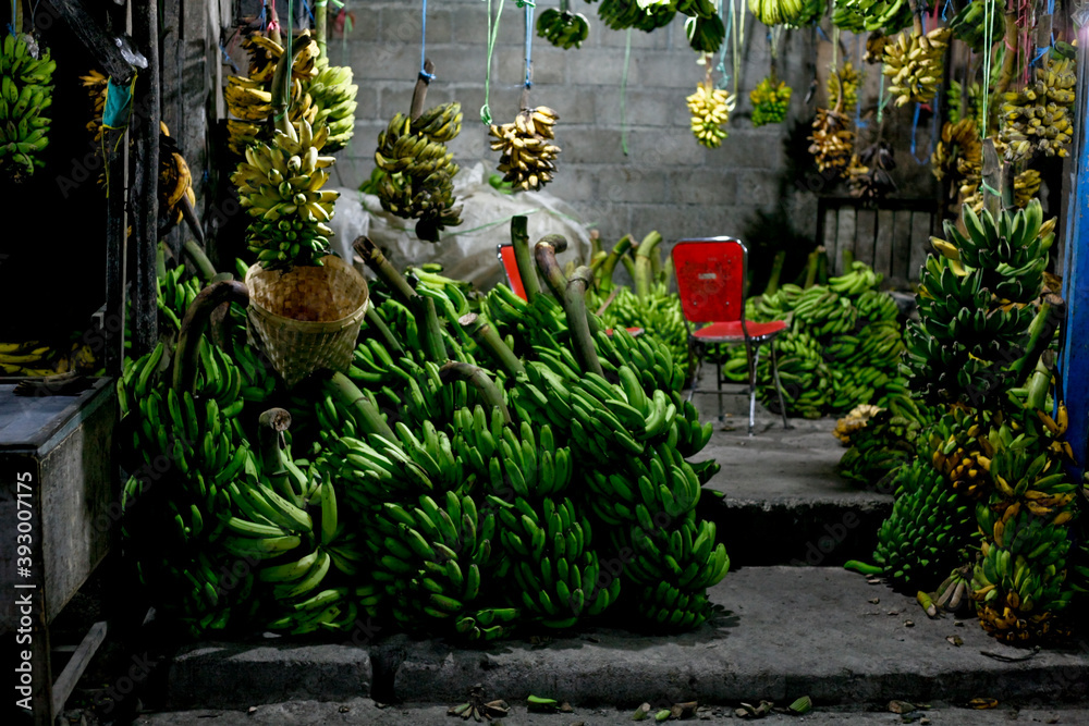 Fototapeta premium bananas at the market