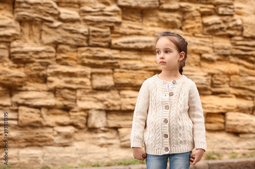 Foto Little girl near the Wailing Wall