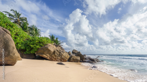 paradise beach on the seychelles