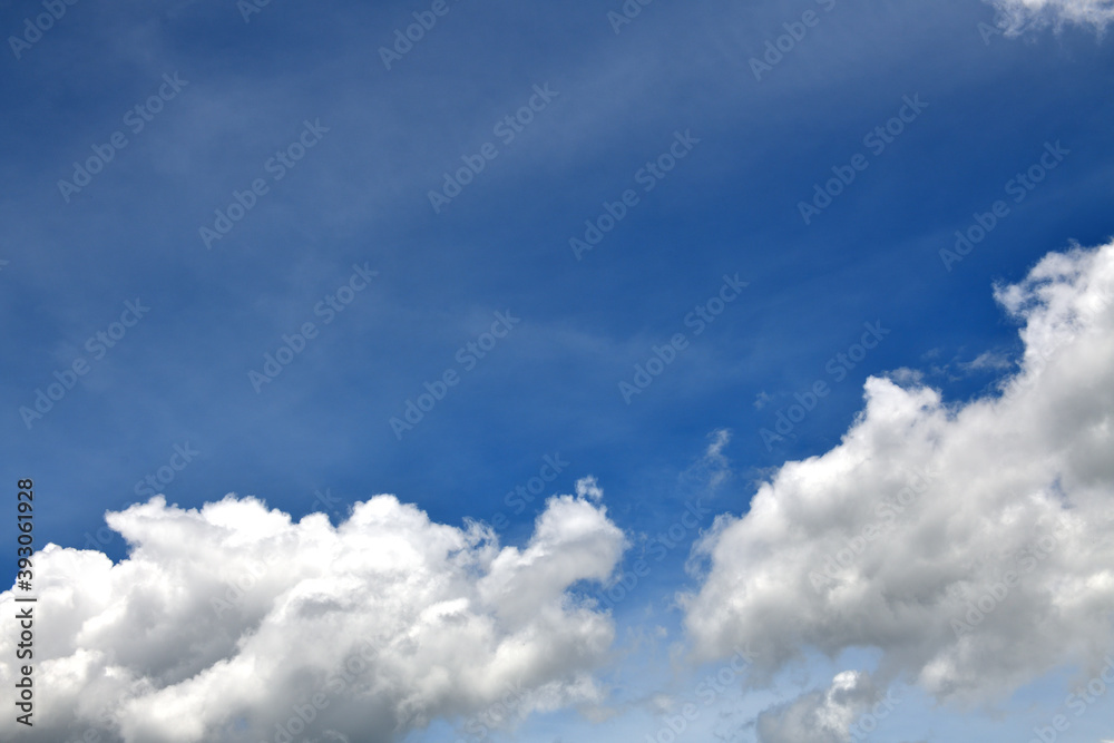 Obraz premium blue sky with clouds