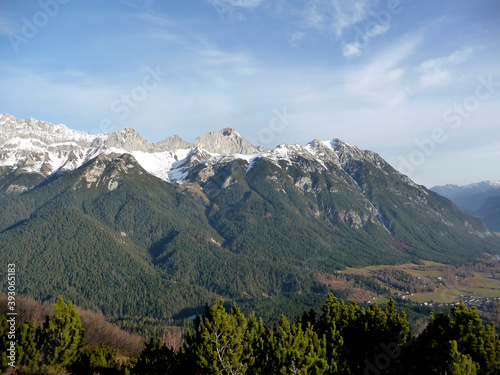 Mountain hiking tour to mountain Hohe Munde in Tyrol, Austria © BirgitKorber