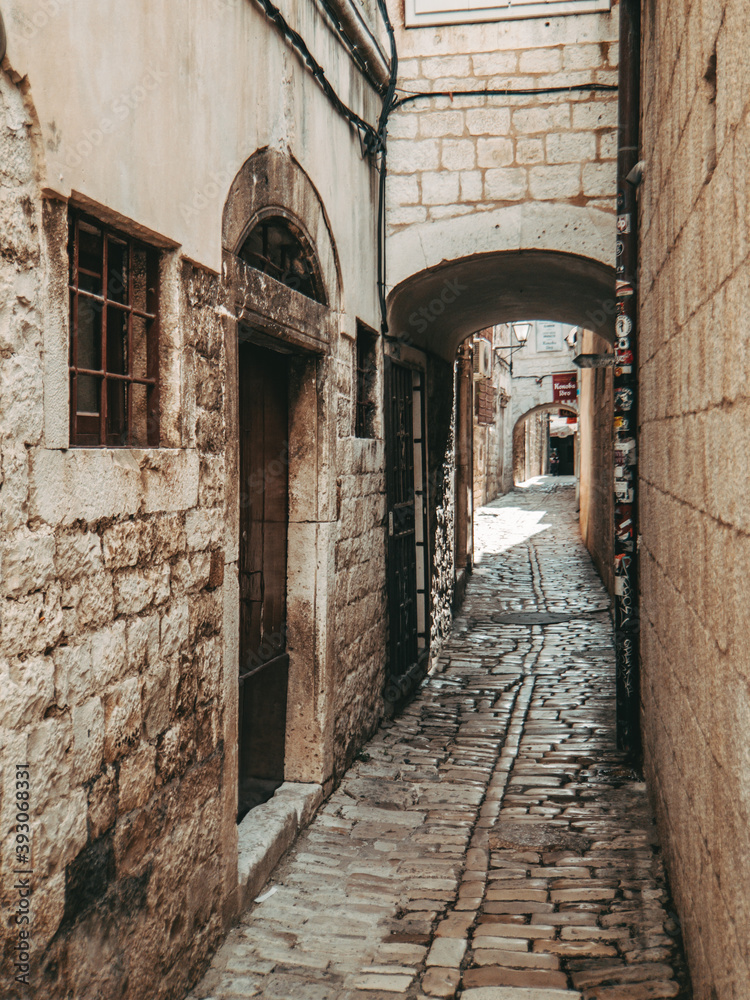 narrow street in the centre of trogir