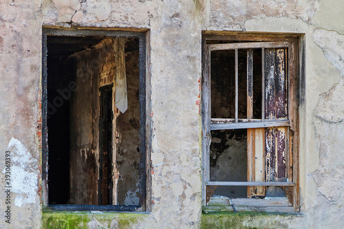 An ancient abandoned building in Bilbao river side