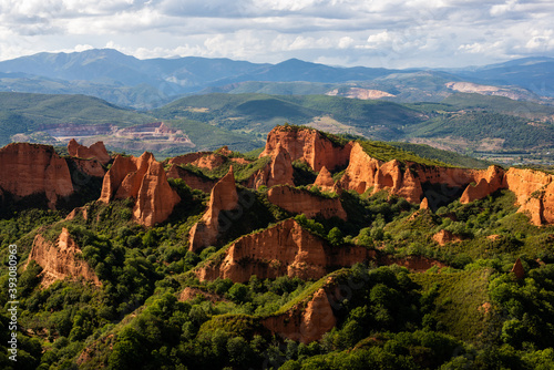 Vista panorámica de la mayor mina de oro a cielo abierto del imperio Romano en las Médulas (España),  photo