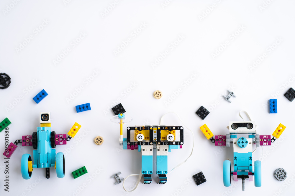 Minsk, Belarus. November, 2020. The new Spike Prime Lego robot. It can help  to teach children programming and robotics. STEM and STEAM education. AI.  DIY. Arduino. Online education. Stock Photo | Adobe Stock