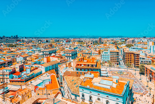 Fototapeta Naklejka Na Ścianę i Meble -  Panoramic view  of Valencia, is the capital of the autonomous co