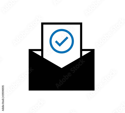 Mail icon. Envelope sign. Vector Illustration. Email icon. Letter icon. Transparent background. Approve line icons set