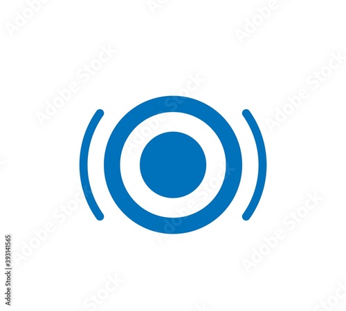 Ozone therapy line icon. Hair follicle, injection, syringe. Beauty care concept. Vector illustration can be used for topics like hair loss, alopecia, treatment