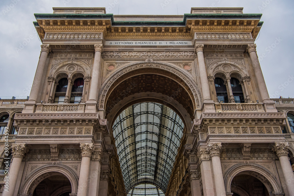 Obraz premium Architecture of the city of Milan