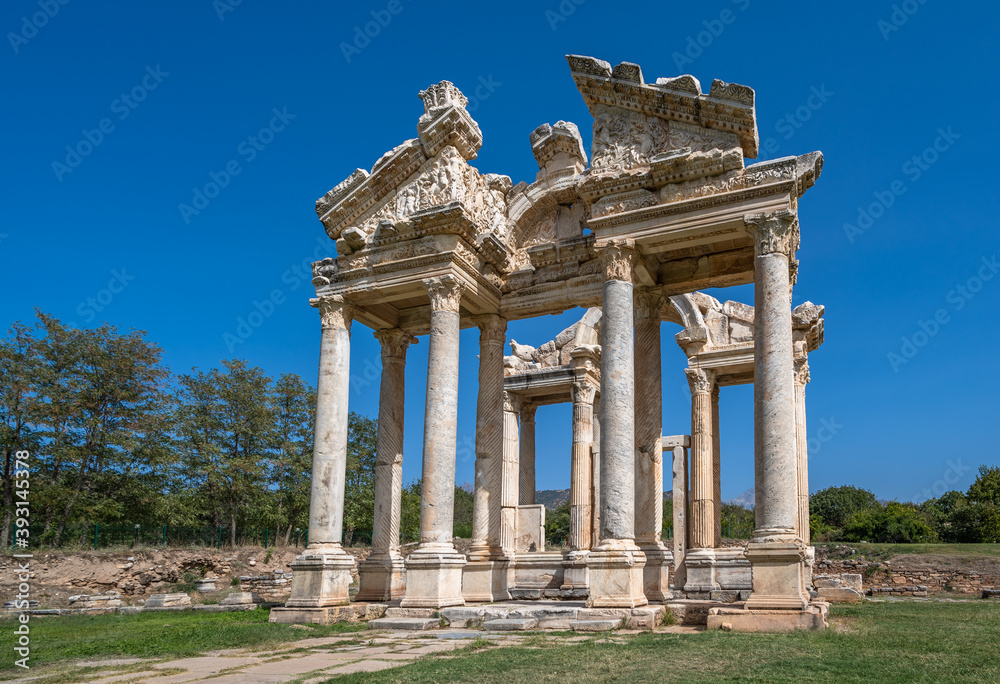 Fototapeta premium Tetrapylon Gate in Aphrodisias ancient city, Aydin, Turkey.