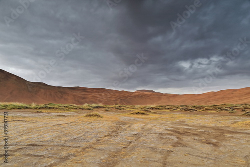 Sumu Jaran Lakebed-Badain Jaran Desert sand megadunes. Inner Mongolia-China-1120