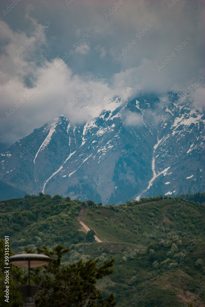 Obraz premium storm over the mountains