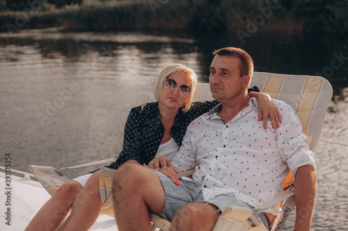 couple sitting on the bench