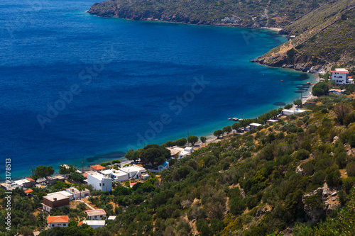 Fototapeta Naklejka Na Ścianę i Meble -  Kampi beach near Chrysomilia on Fourni island, Greece.