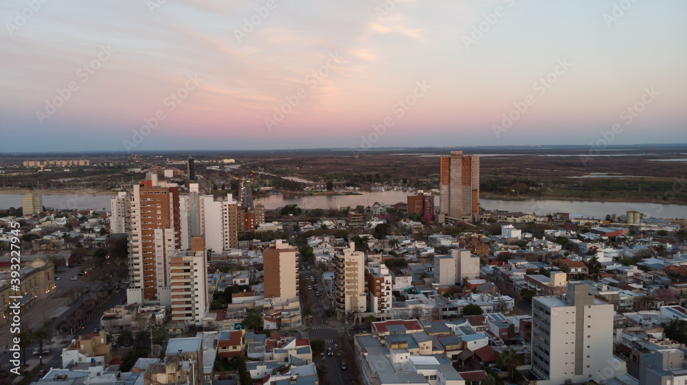 Fototapeta premium Vista de la capital de la ciudad de Santa Fe - Argentina created by dji camera