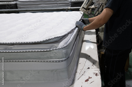 Mattress sewing machine and mattress manufacturing Eurotop latex memoly foam