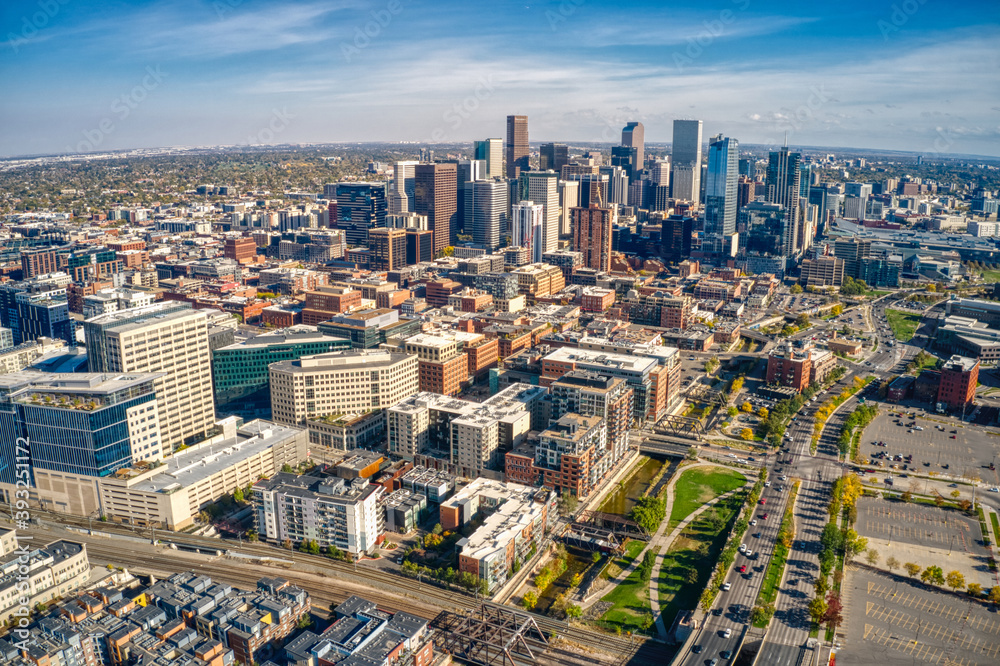 Naklejka premium Aerial View of Autumn Colors in Denver Proper