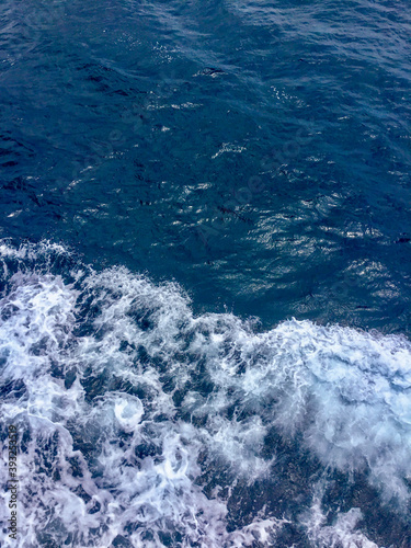 Wallpaper Mural waves breaking topview Torontodigital.ca