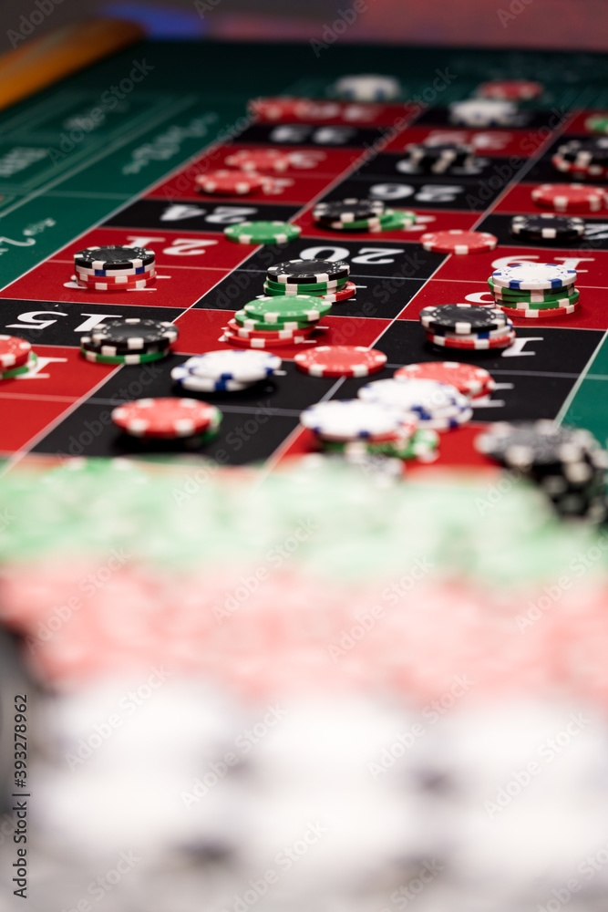 Naklejka premium Roulette table close up at the Casino