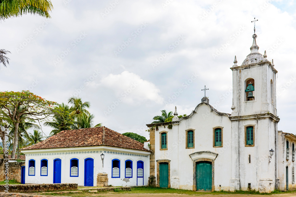 Famous churches in the ancient and historic city of Paraty on the south coast of the state of Rio de Janeiro founded in the 17th century Famous churches in the ancient and historic city of Paraty on the south coast of the state of Rio de Janeiro founded in the 17th century