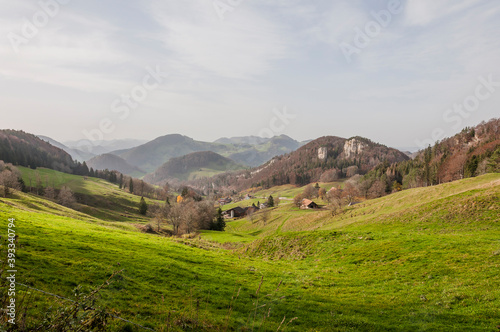 Belchen, Bölchen, Chilchzimmersattel, Ankenballen, Steinenberg, Geissflue, Wanderweg, Felsgipfel, Läufelfingen, Jura, Baselland, Herbst, Schweiz photo