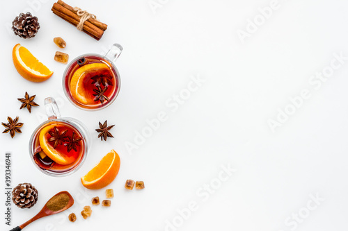 Photos Glasses of mulled wine - hot drink with spices