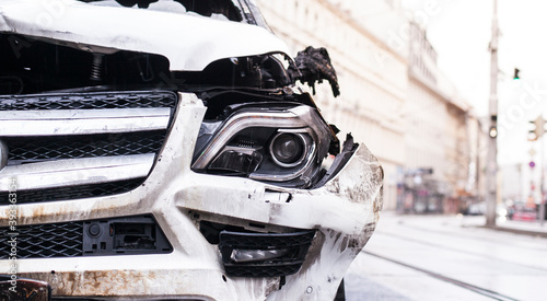 Vehicle with massive damage from traffic accident. Fahrzeug mit massivem Schaden von Verkehrsunfall. Detail