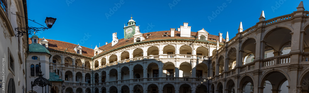 Panoramiv view  of the renaissance building 