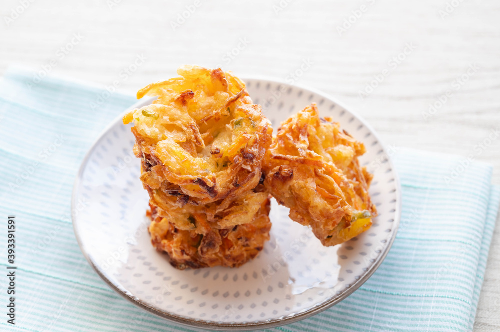 野菜の小さいかき揚げ